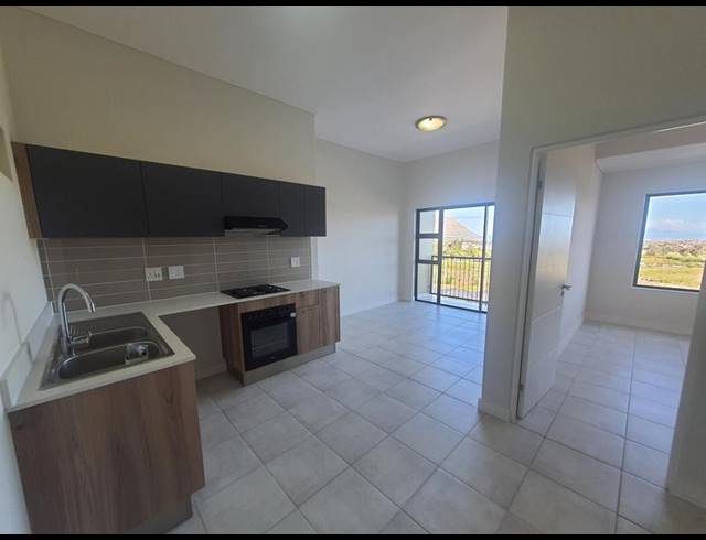 1 BEDROOM PROPERTY TO RENT IN GREENBAY ECO ESTATE